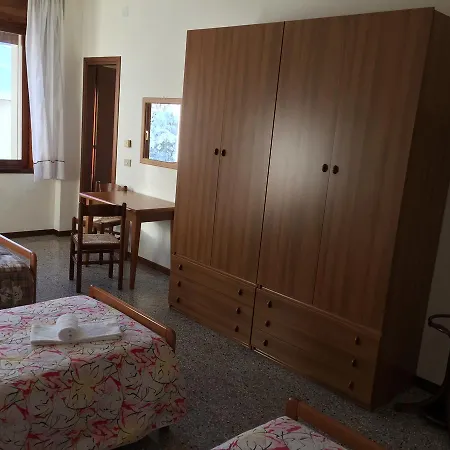 Hotel Casa Alpina Bruno E Paola Mari 2*